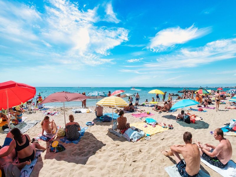 Premier Fort Beach 4