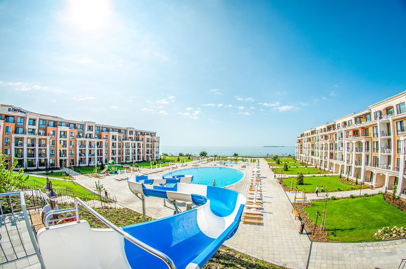 Premier Fort Beach 1