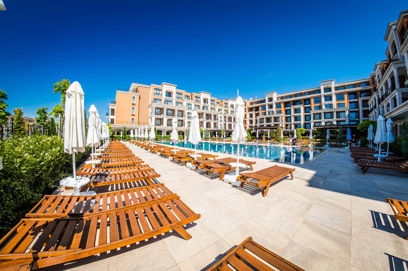 Premier Fort Beach 6