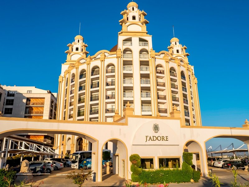 Jadore Deluxe Hotel & Spa 8