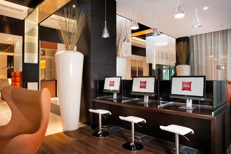 ibis One Central 10
