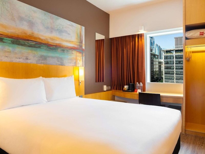 ibis One Central 22