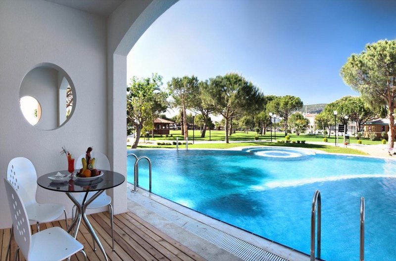 Batihan Beach Resort & Spa 8