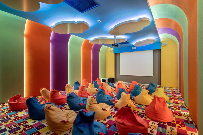 Trendy Hotel Lara 52