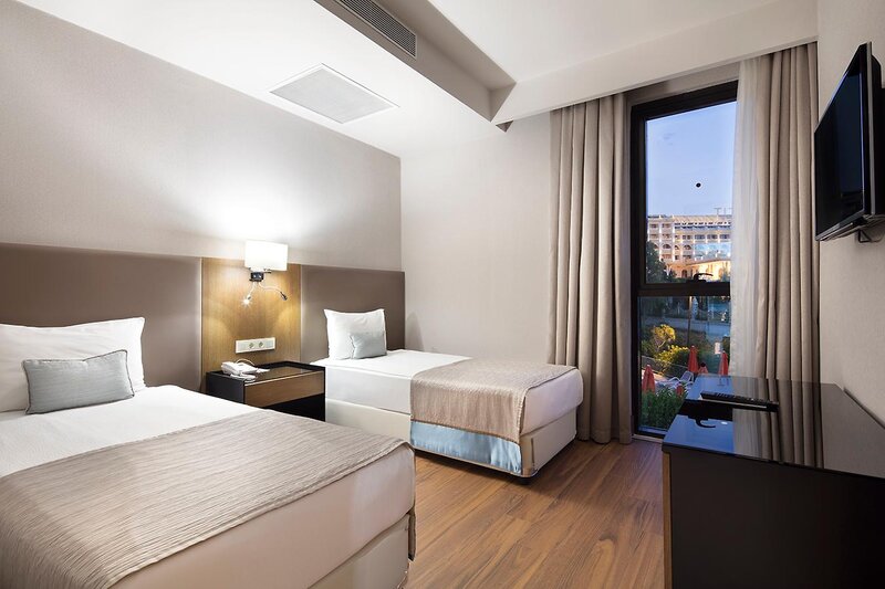 Trendy Hotel Lara 62