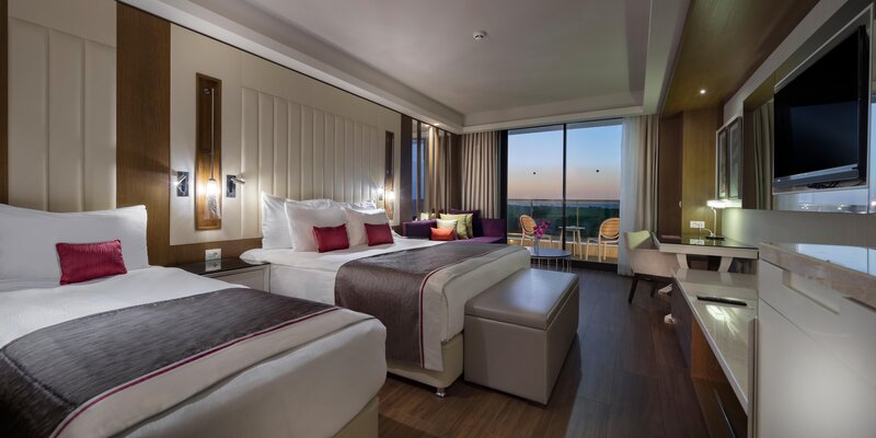 Trendy Hotel Lara 85