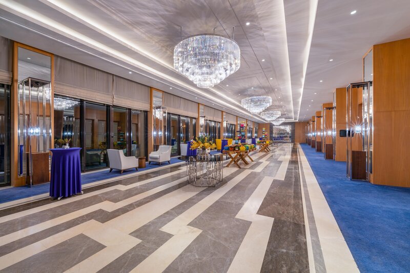 Trendy Hotel Lara 215