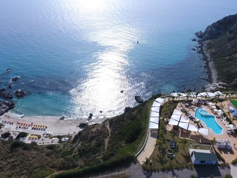 Blue Bay Resort Hotel 4