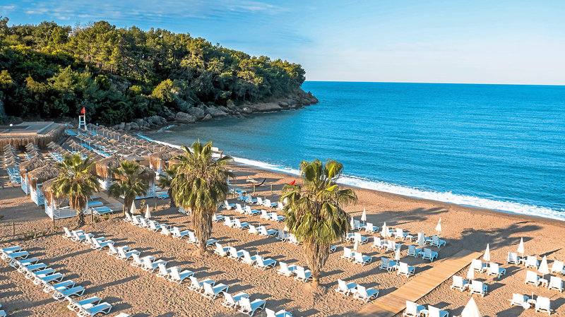 Laguna Beach Alya Resort 12