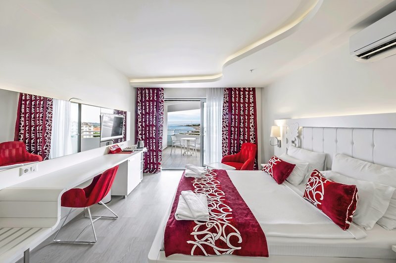 Laguna Beach Alya Resort & Spa 2