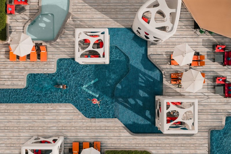 V Hotel Dubai, Curio Collection by Hilton 2