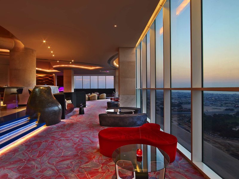 V Hotel Curio Collection by Hilton  10