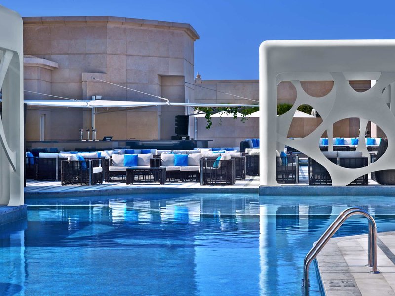 V Hotel Curio Collection by Hilton  15