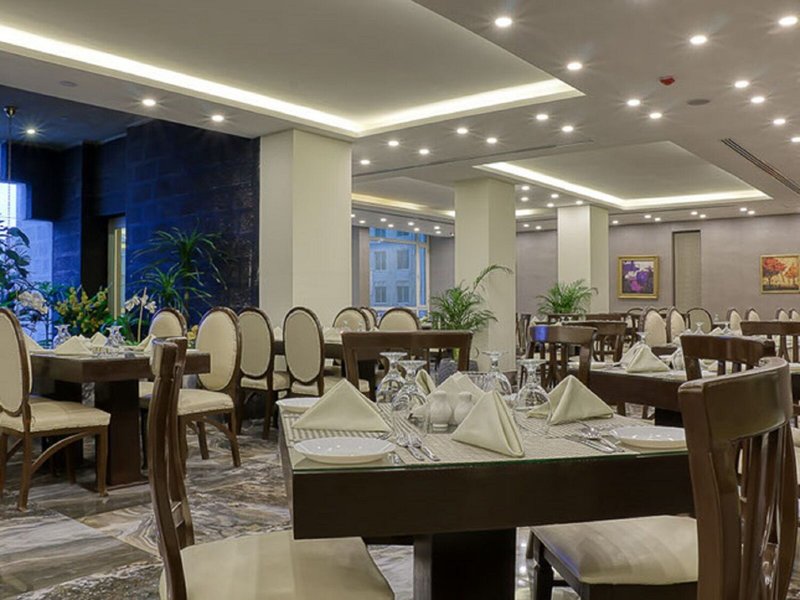 Sandy Palace Hotel 6