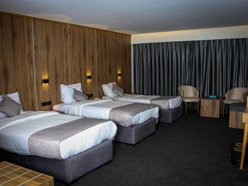 Sandy Palace Hotel 10