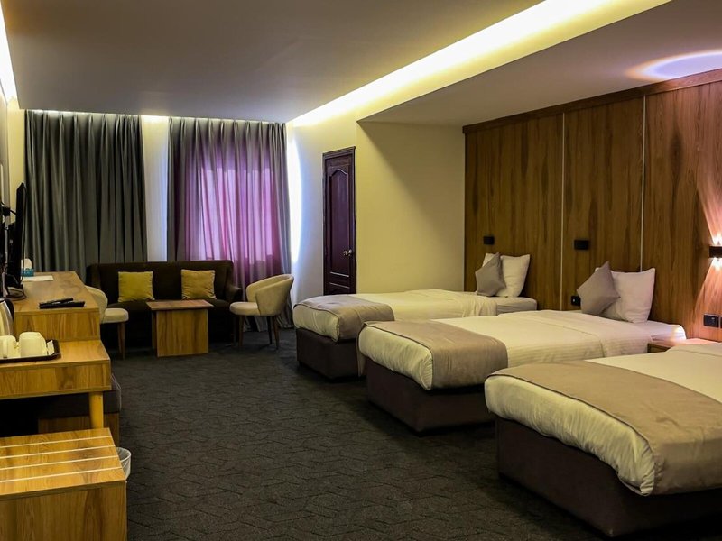 Sandy Palace Hotel 15