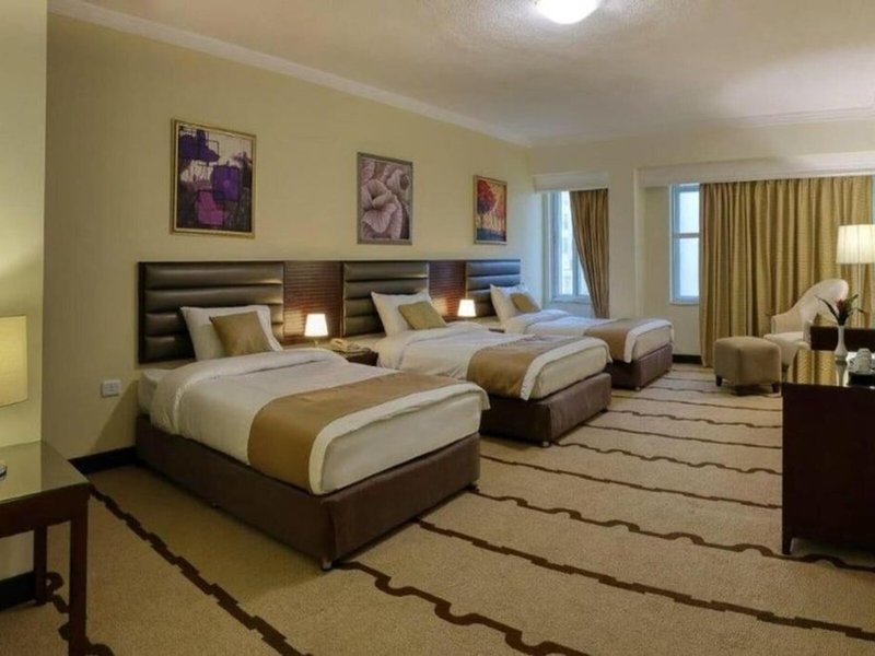 Sandy Palace Hotel 18