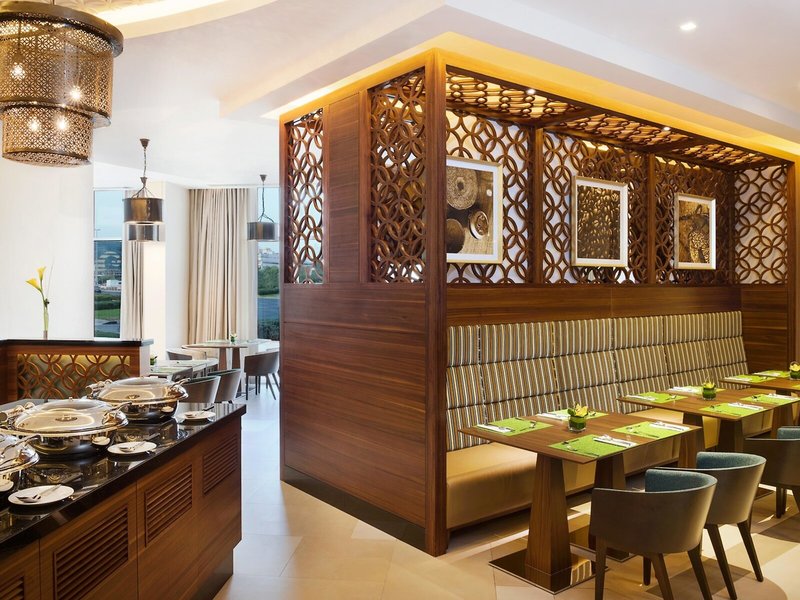 Hilton Garden Inn Dubai Jumeirah 8