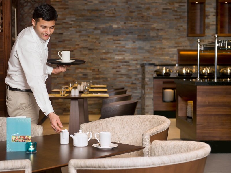 Hilton Garden Inn Dubai Al Muraqabat 13