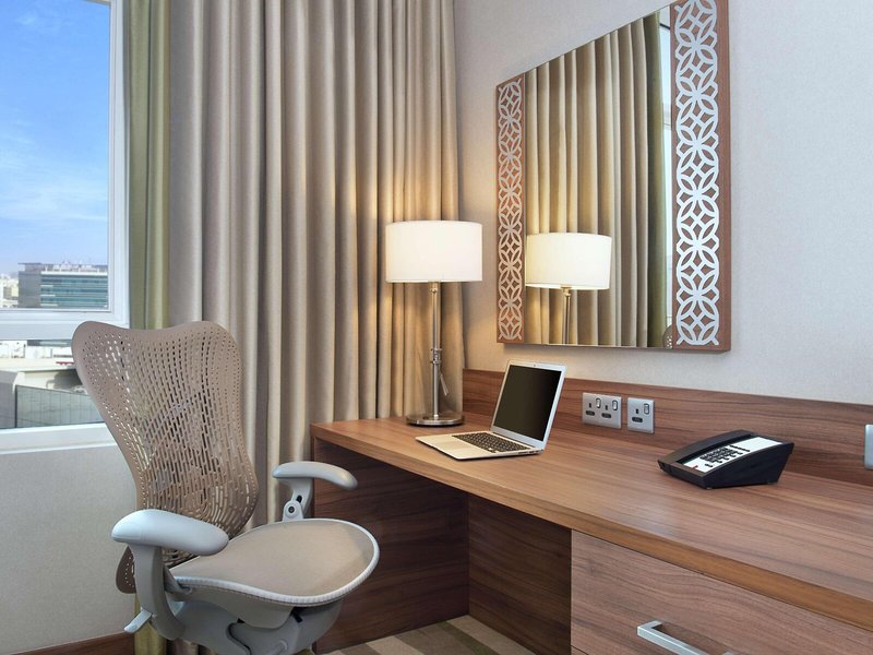 Hilton Garden Inn Dubai Al Muraqabat 34