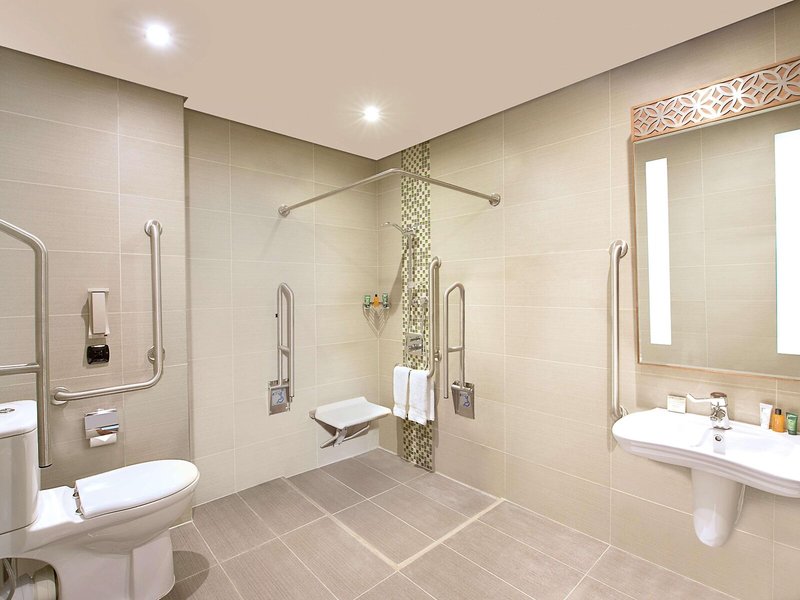 Hilton Garden Inn Dubai Al Muraqabat 40