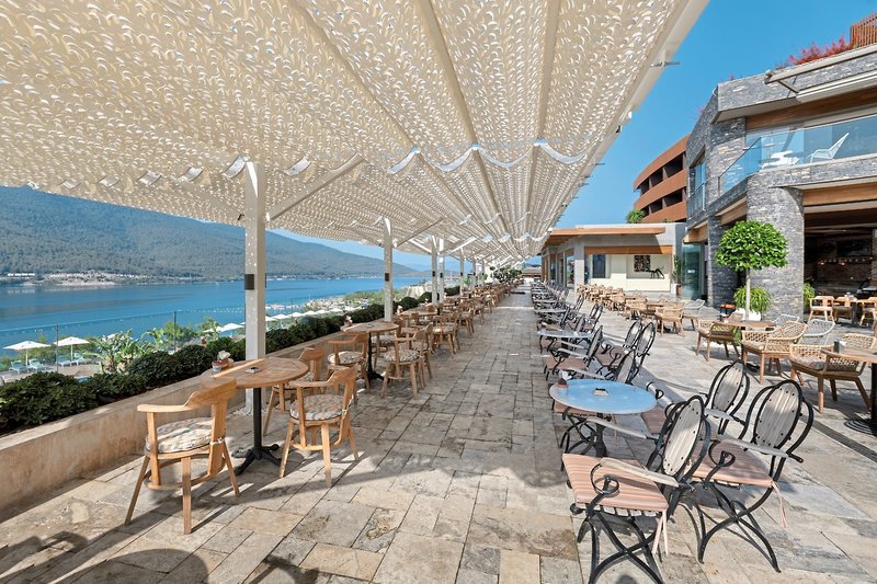 Titanic Deluxe Bodrum 30