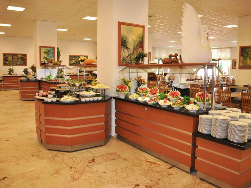 Club Hotel Grand Efe 10