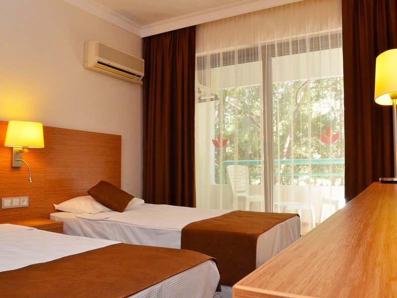 Club Hotel Grand Efe 20