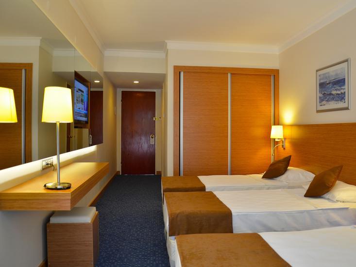 Club Hotel Grand Efe 5