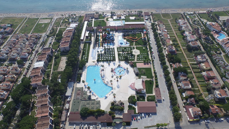 Risus Beach Resort Hotel 1