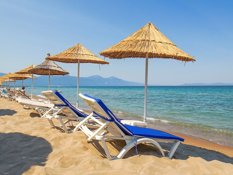 Risus Beach Resort Hotel 16