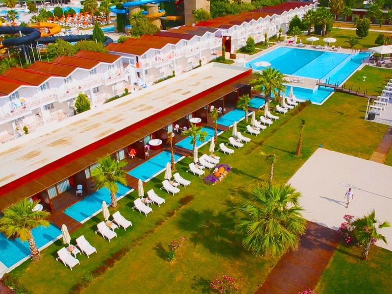 Risus Beach Resort Hotel 18