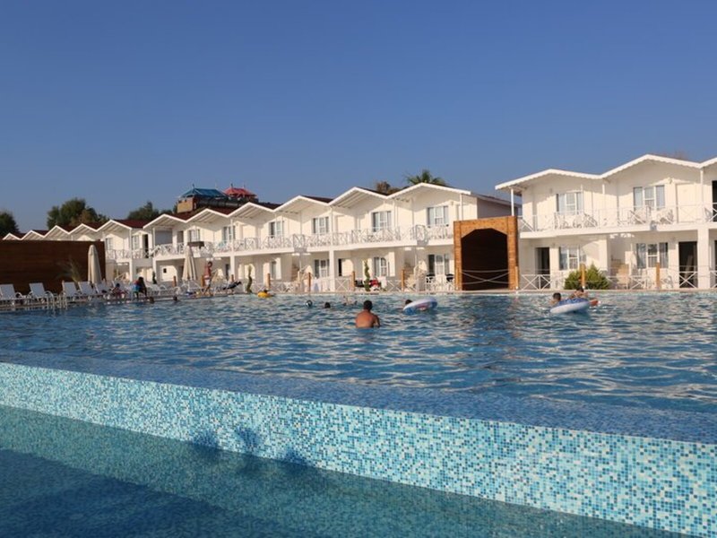 Risus Beach Resort Hotel 19