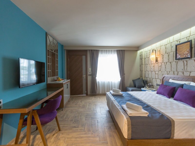 Risus Beach Resort Hotel 36