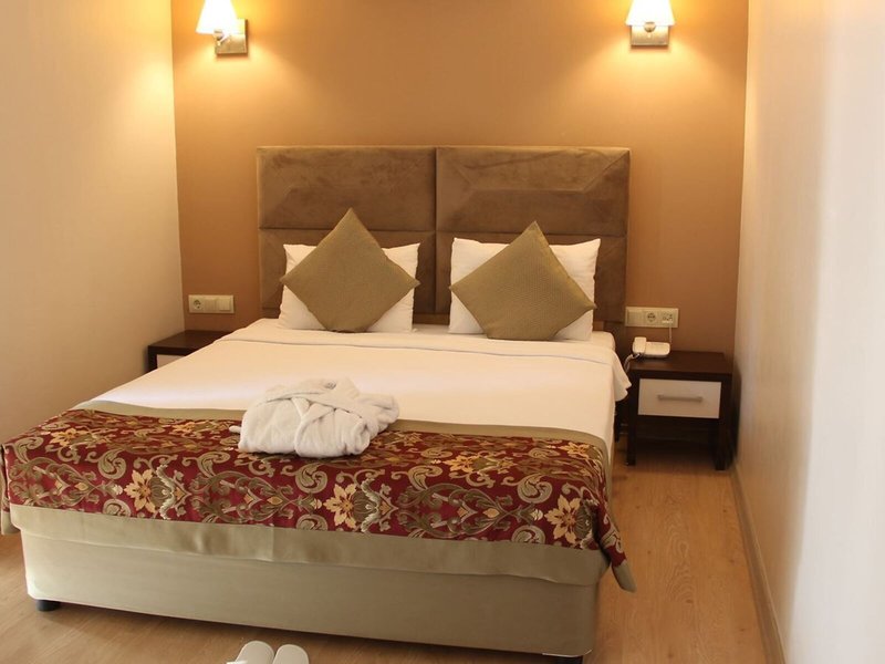 Risus Beach Resort Hotel 44