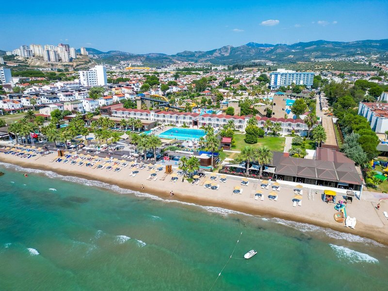 Risus Beach Resort Hotel 7