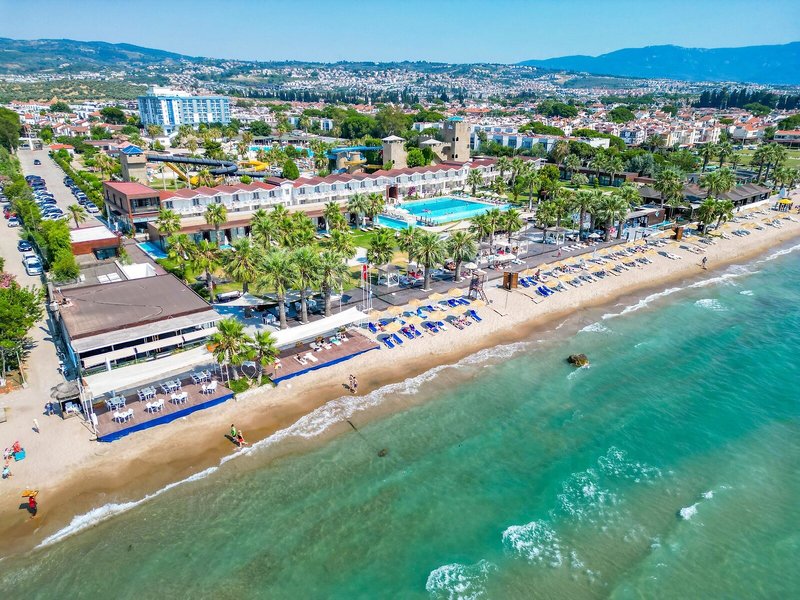 Risus Beach Resort Hotel 8