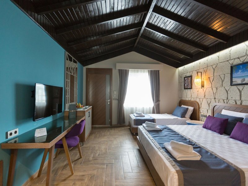 Risus Beach Resort Hotel 17