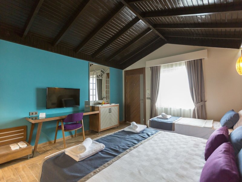 Risus Beach Resort Hotel 18
