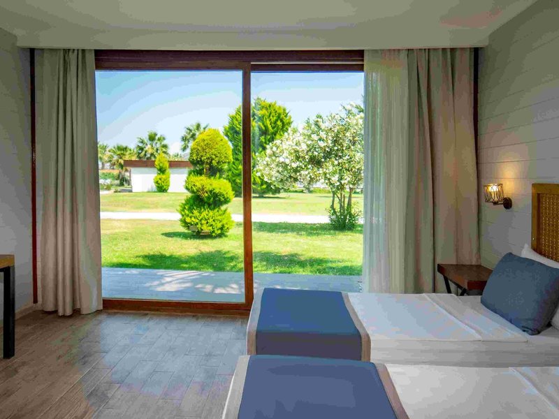 Risus Beach Resort Hotel 47