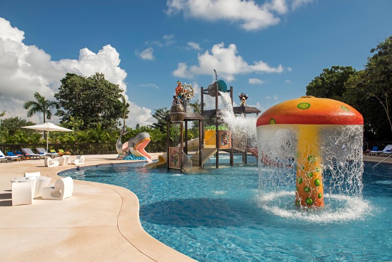 Family Club at Gran Riviera Princess All Suites & Spa Resort 9