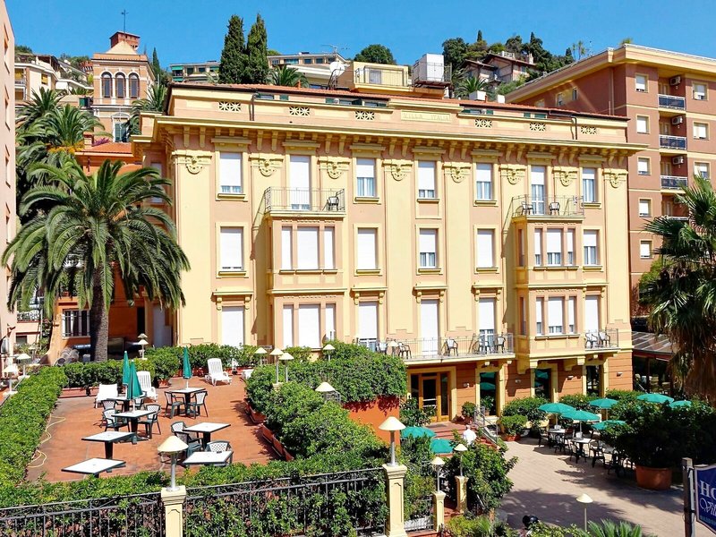 Hotel Careni & Villa Italia