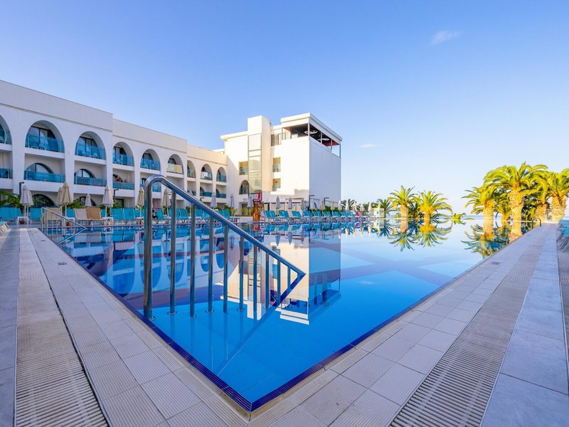 Infinity by Yelken 40