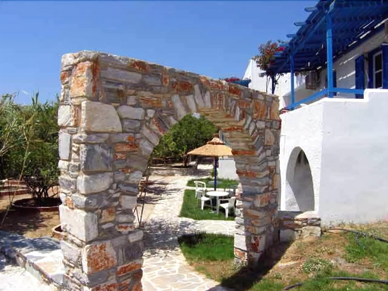Agia Anna Studios & Apartments 2