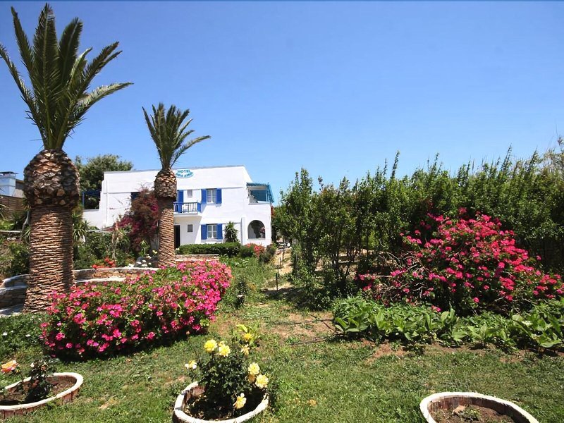 Agia Anna Studios & Apartments 9