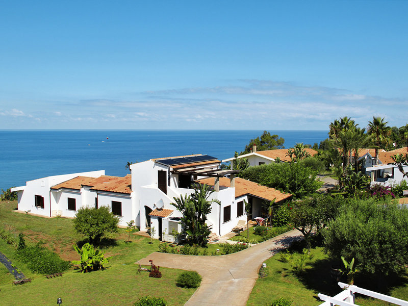 Borgo Donna Canfora 1