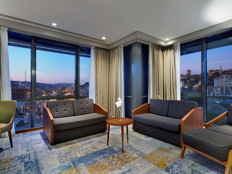 Doubletree By Hilton Istanbul - Piyalepasa 13