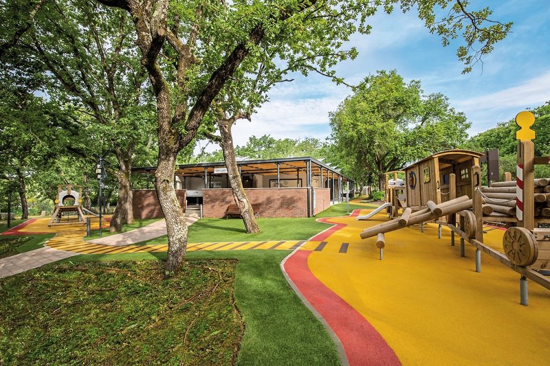 Lanterna Premium Camping Resort by Happy Camp 10