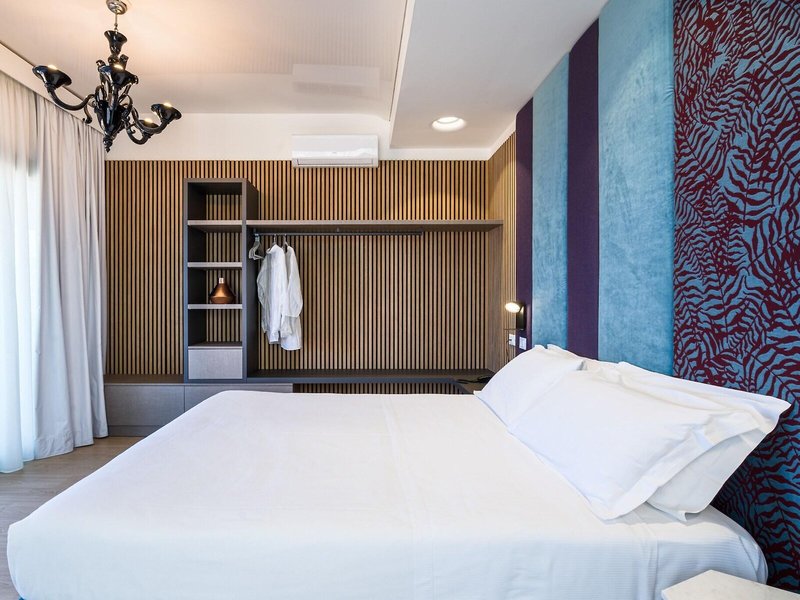 Taormina Palace 36