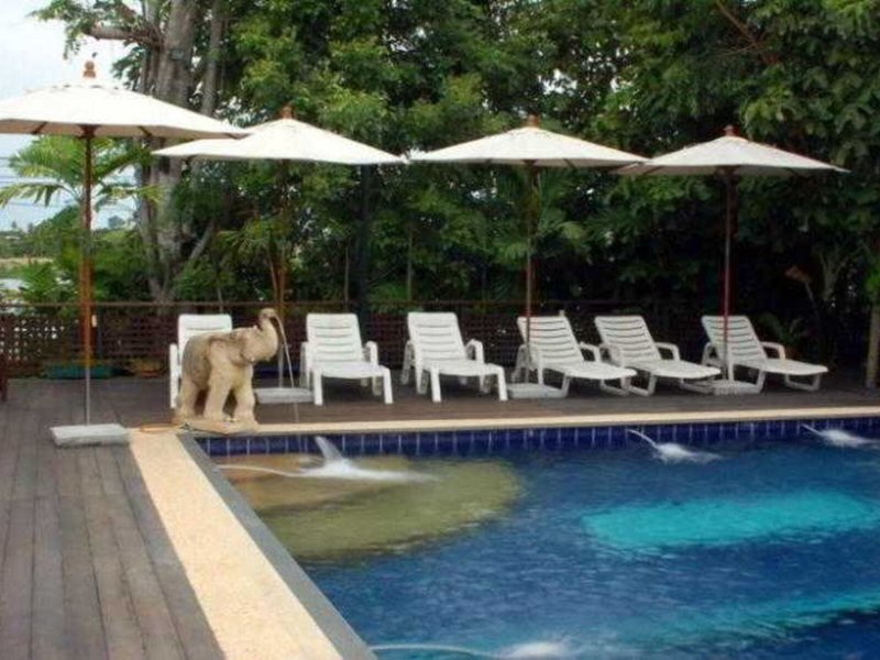 Inrawadee Resort 8